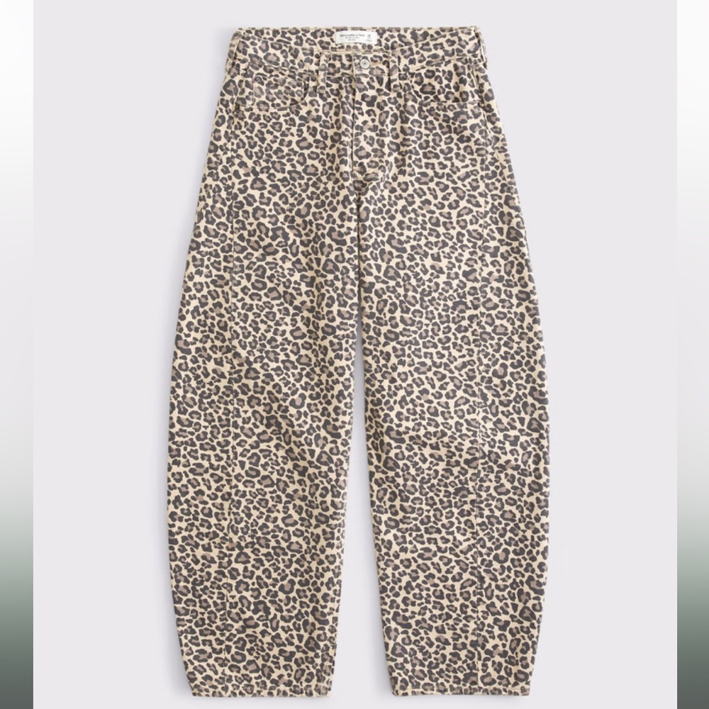 NWT “best selling” Barrel Jeans - Picture 7 of 7